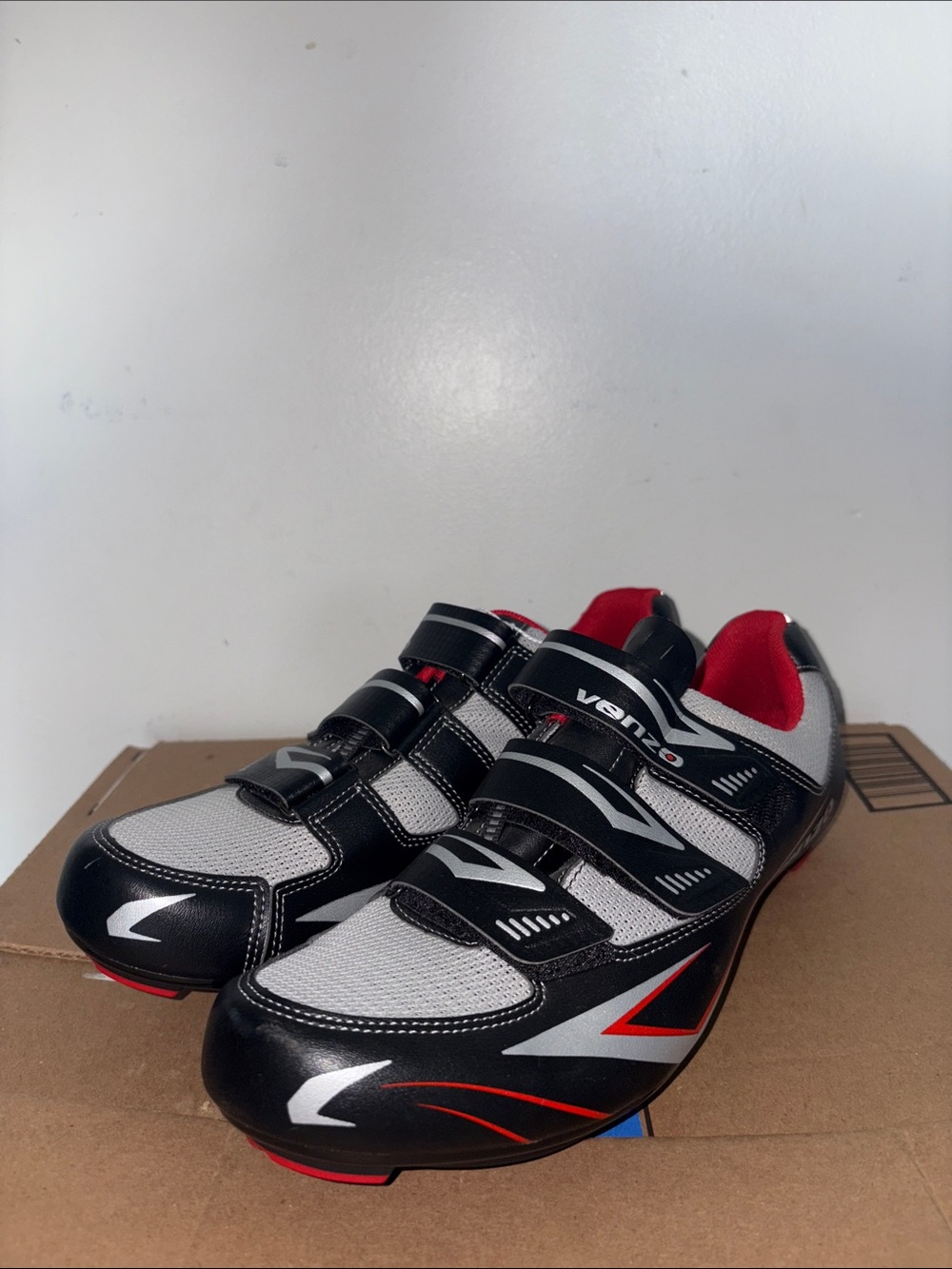 Venzo Black & Gray Cycling Shoes with size 11